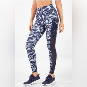 Blue camo mesh legging